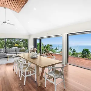 Belle Escapes Trinity Blue Oceanview Holiday home Trinity Beach